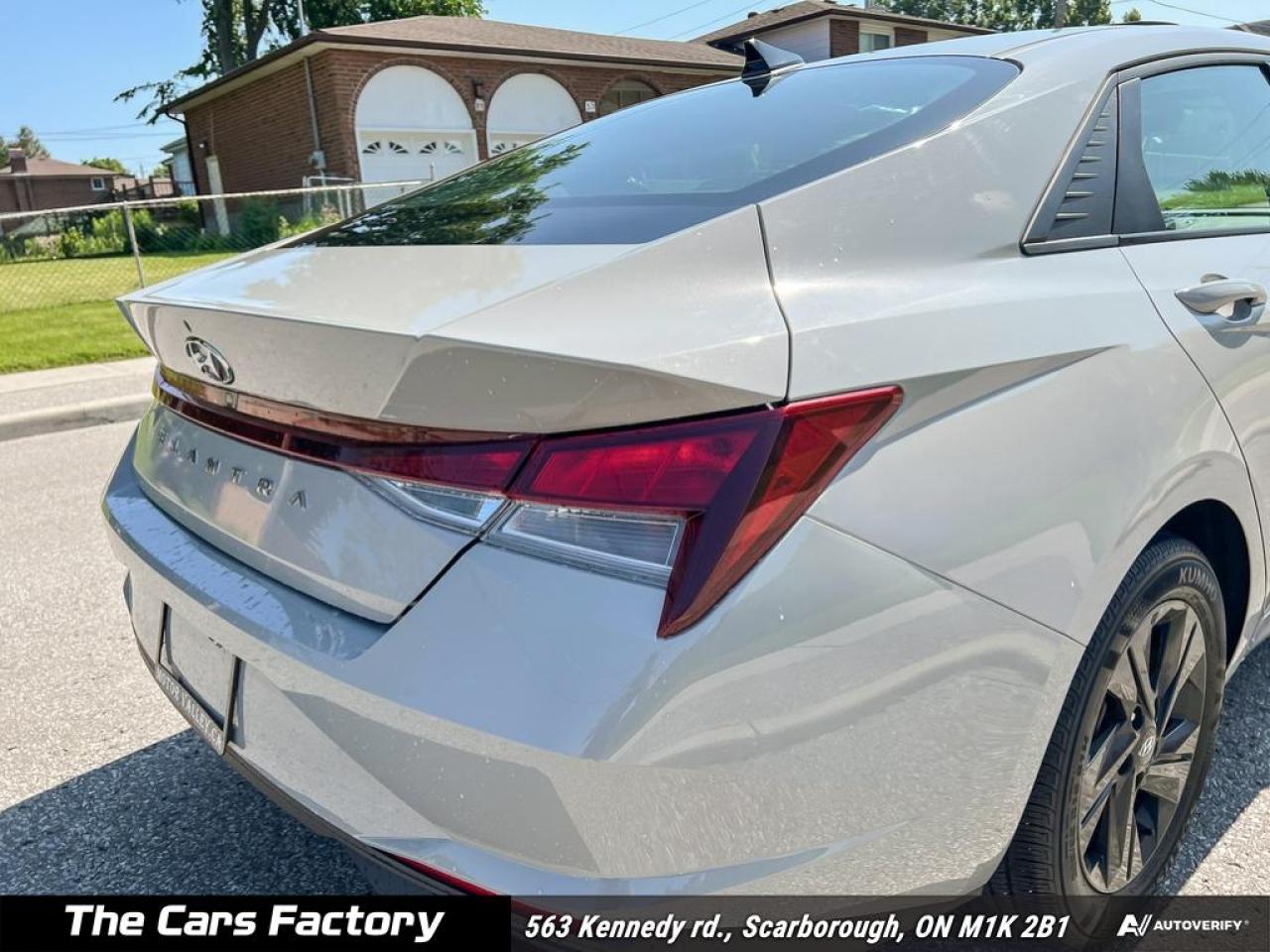 2021 Hyundai Elantra Preferred IVT w/Sun & Tech Package - Photo #11