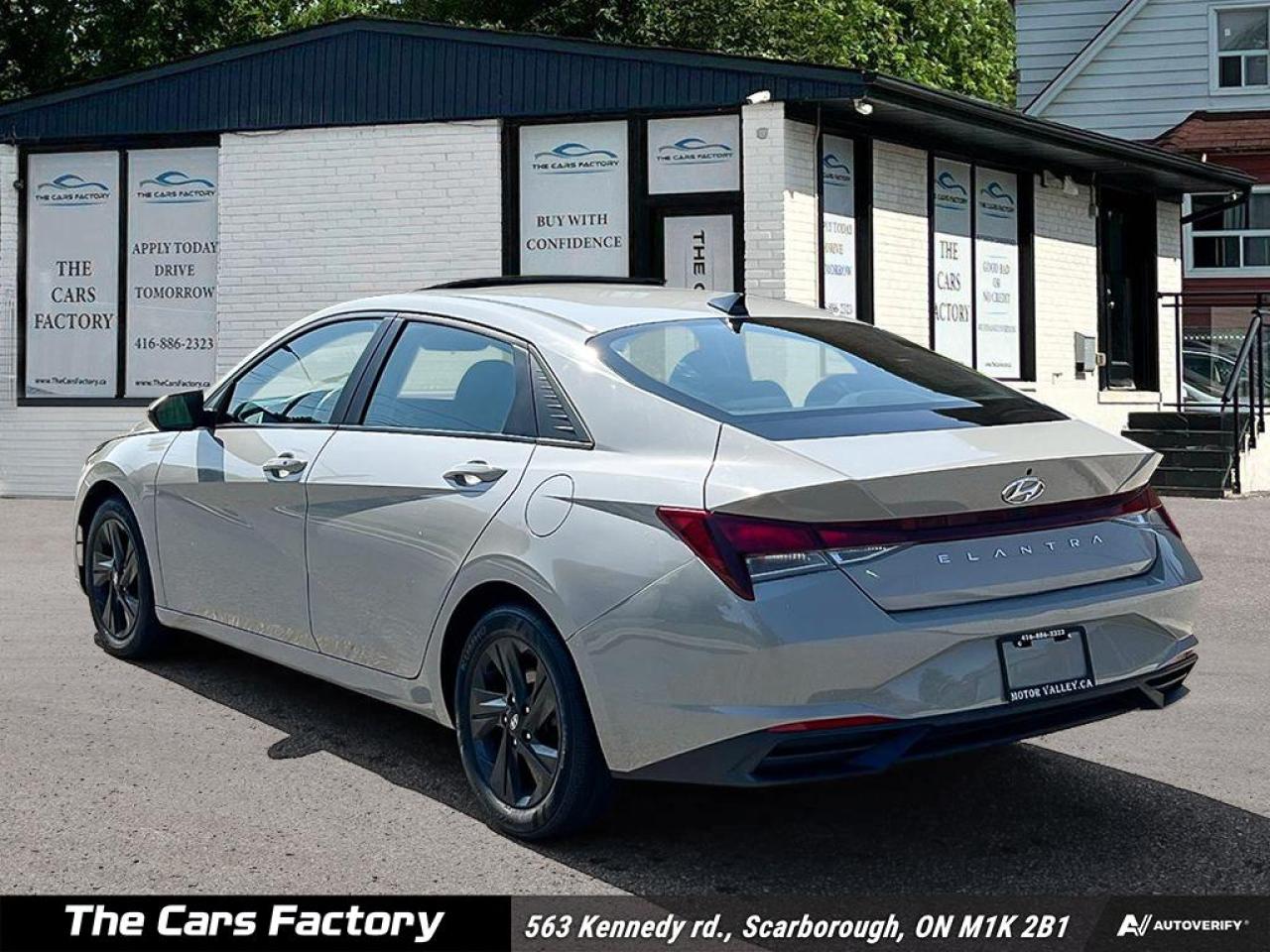 2021 Hyundai Elantra Preferred IVT w/Sun & Tech Package - Photo #4