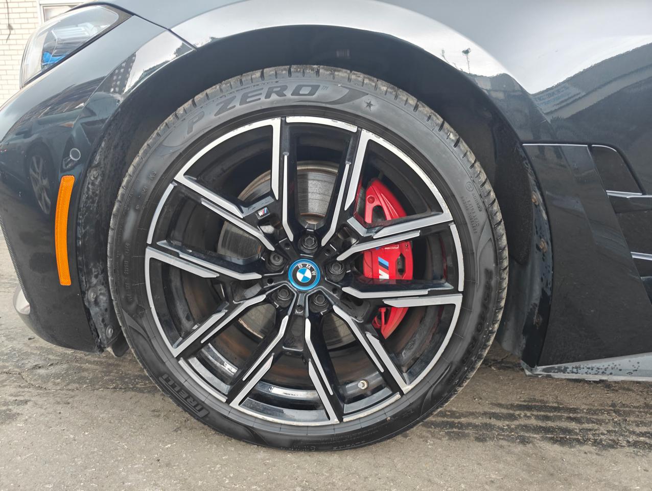 2023 BMW 4 Series i4 M50 All Wheel Drive - Fully Loaded! - Photo #9