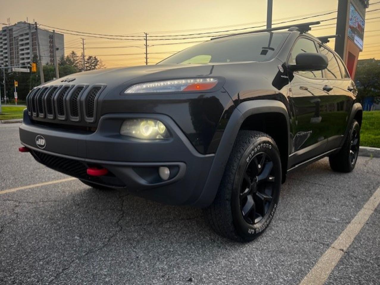 Used 2017 Jeep Cherokee TRAILHAWK 4WD L PLUS LEATHER ACCEDINT FREE for sale in Mississauga, ON