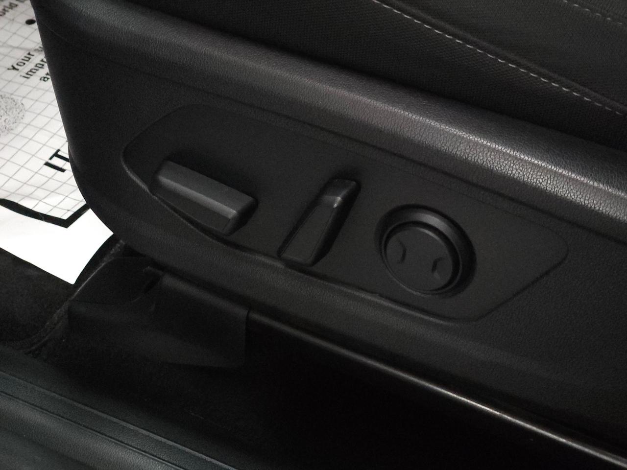 2022 Kia Sorento X-LINE | AWD | 6 Pass | Heated Seats | CarPlay Photo