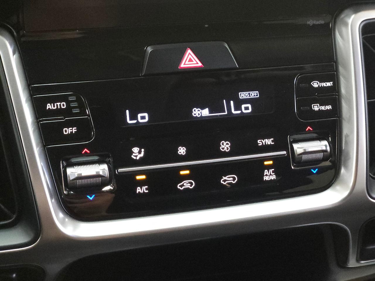 2022 Kia Sorento X-LINE AWD | 6 Pass | Heated Seats | CarPlay