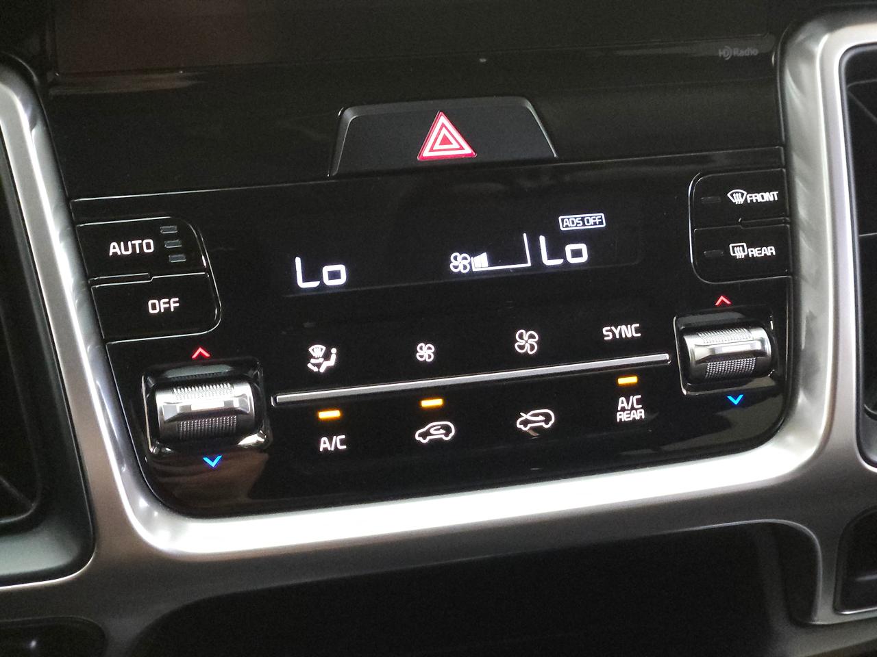 2022 Kia Sorento X-LINE | AWD | 6 Pass | Heated Seats | CarPlay