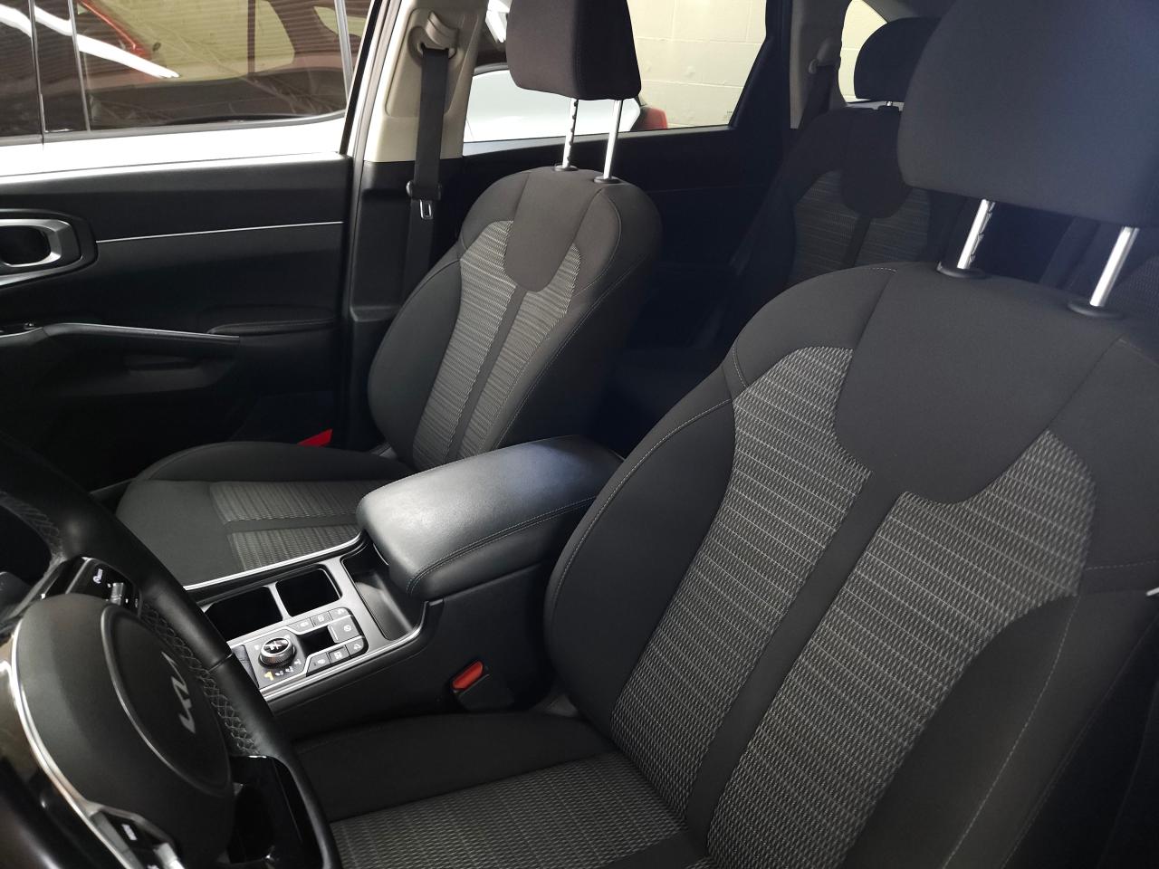 2022 Kia Sorento X-LINE | AWD | 6 Pass | Heated Seats | CarPlay