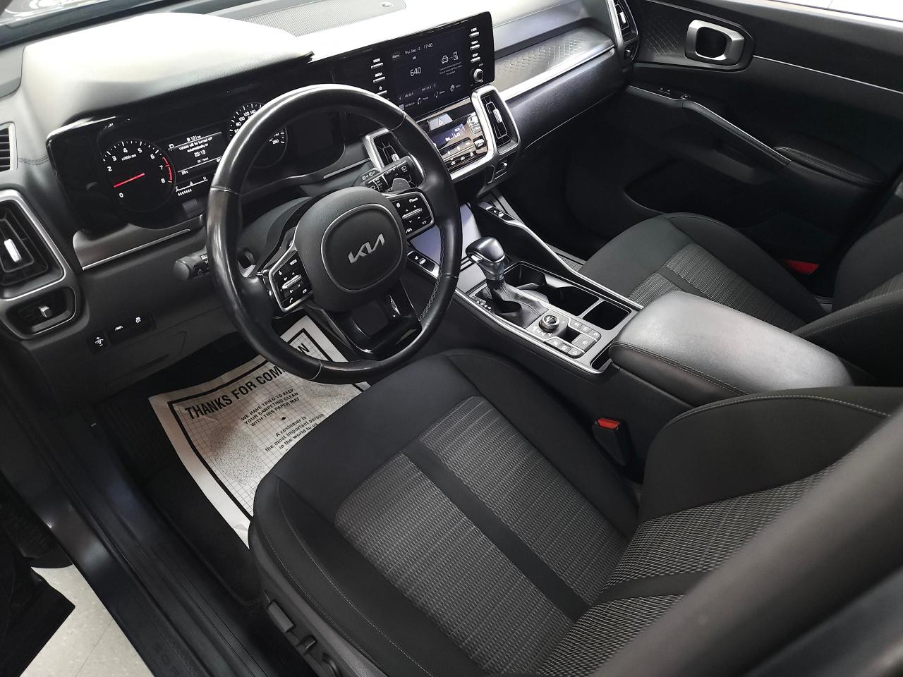 2022 Kia Sorento X-LINE | AWD | 6 Pass | Heated Seats | CarPlay