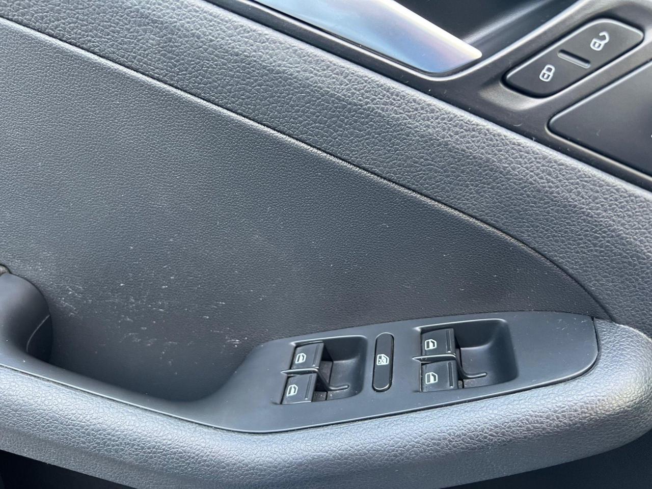 2017 Volkswagen Jetta Trendline - Photo #7