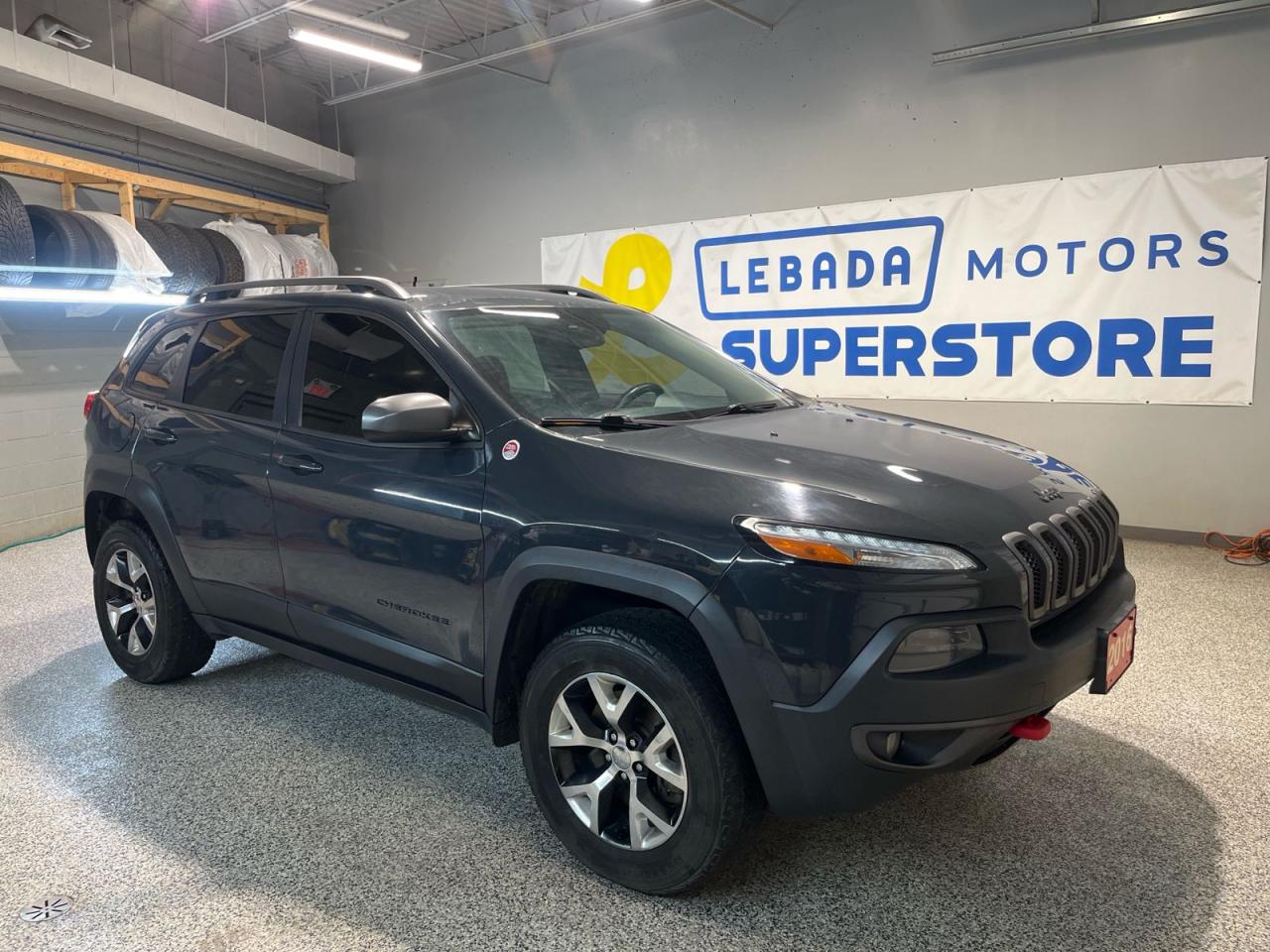 Used 2016 Jeep Cherokee Trailhawk 4WD * Navigation * Leather * Keyless Entry * Remote Start * Power Windows/Mirrors/Locks * Auto Driver/Passenger Window Roll Down * Steering for sale in Cambridge, ON