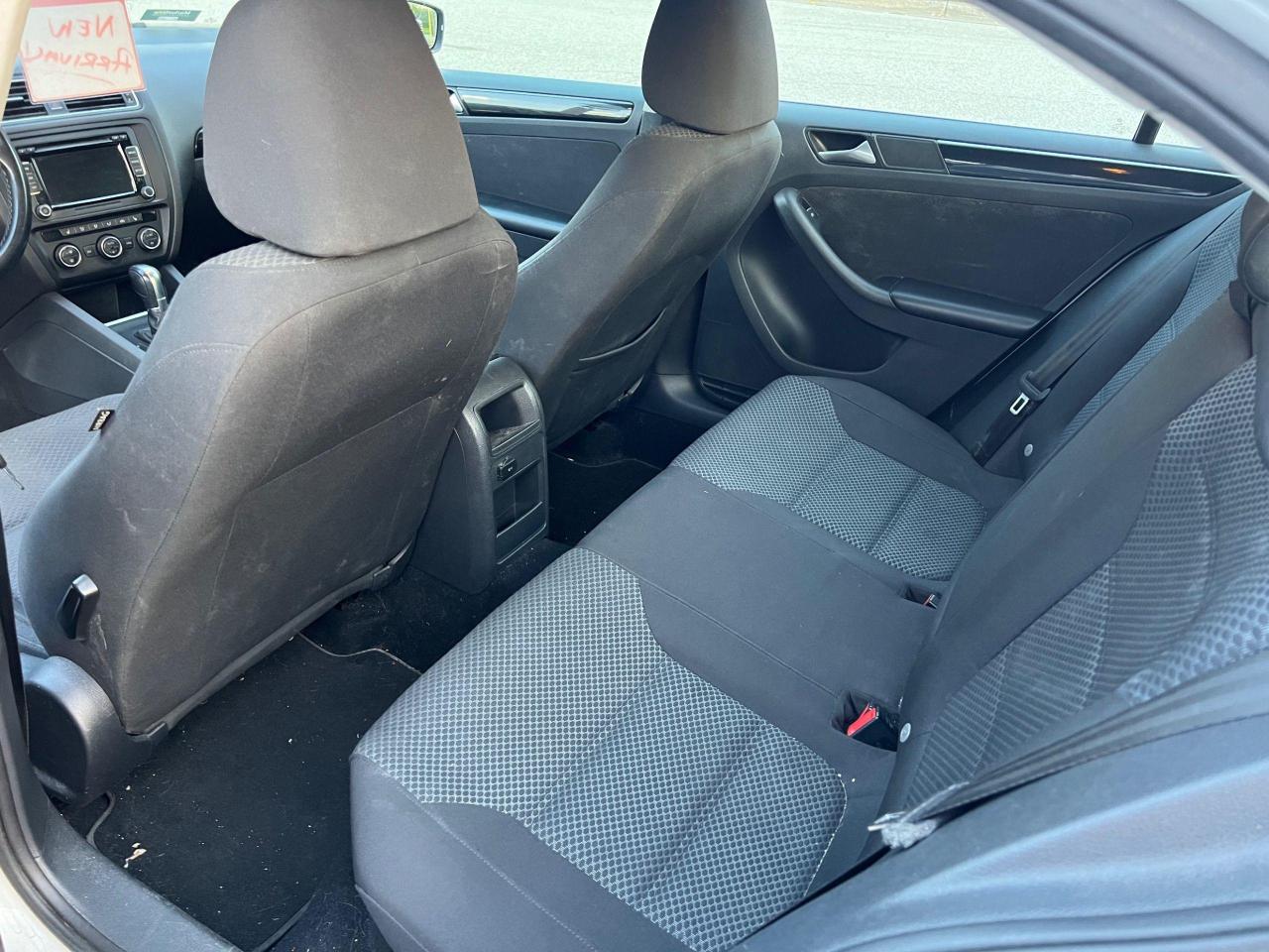 2015 Volkswagen Jetta 4dr 1.8 TSI Auto - Photo #9