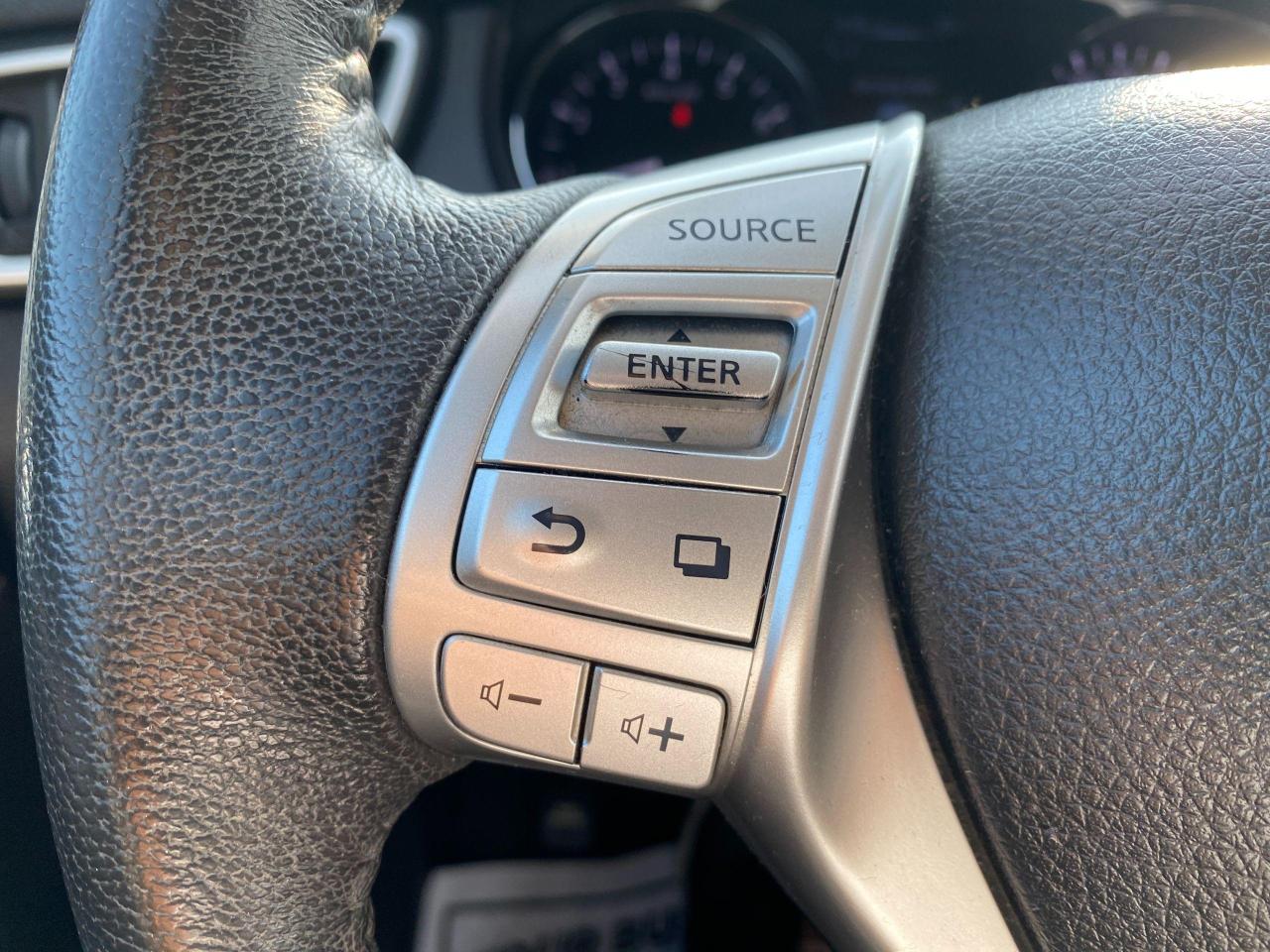2016 Nissan Rogue AWD 4dr SL - Photo #24