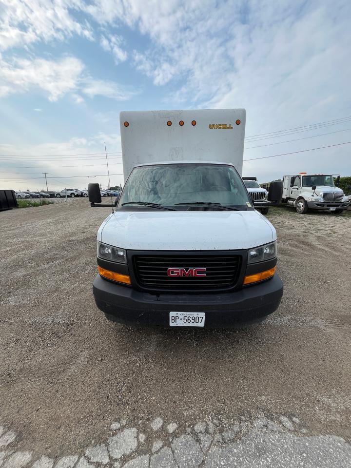 2018 GMC Savana 3500 VAN 177" - Photo #7