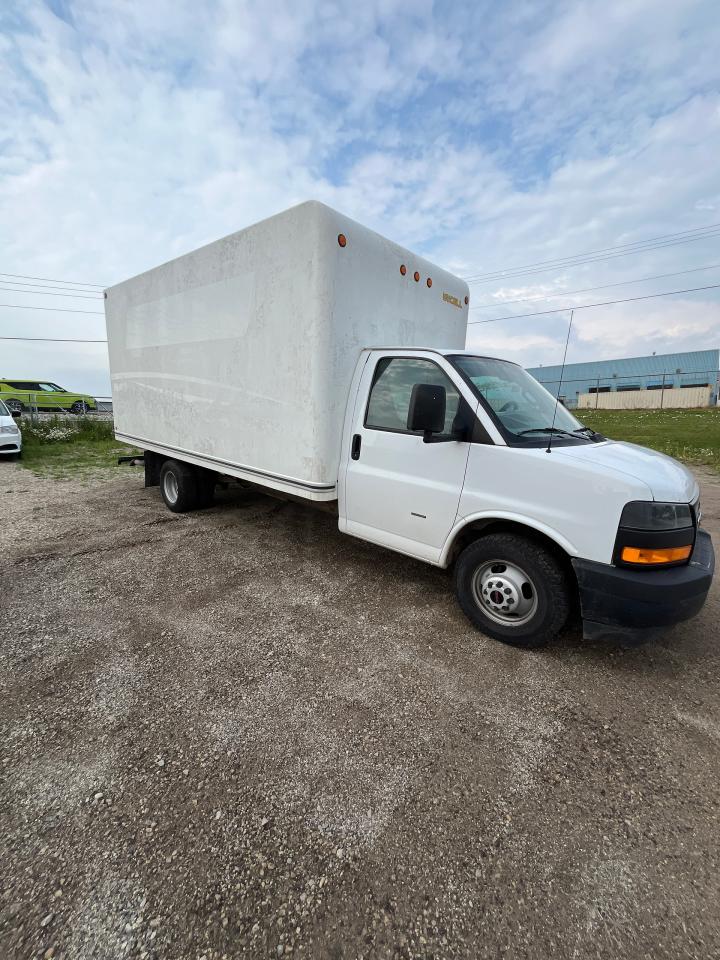 2018 GMC Savana 3500 VAN 177" - Photo #8