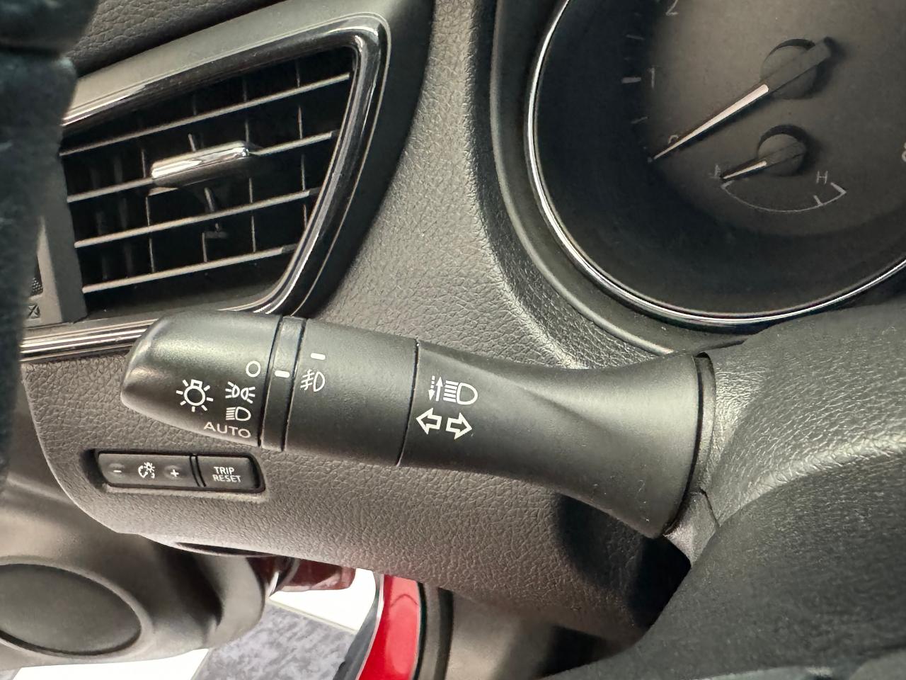2019 Nissan Rogue SV TECH+Roof+GPS+Adaptive Cruise+LKA+CLEAN CARFAX - Photo #53