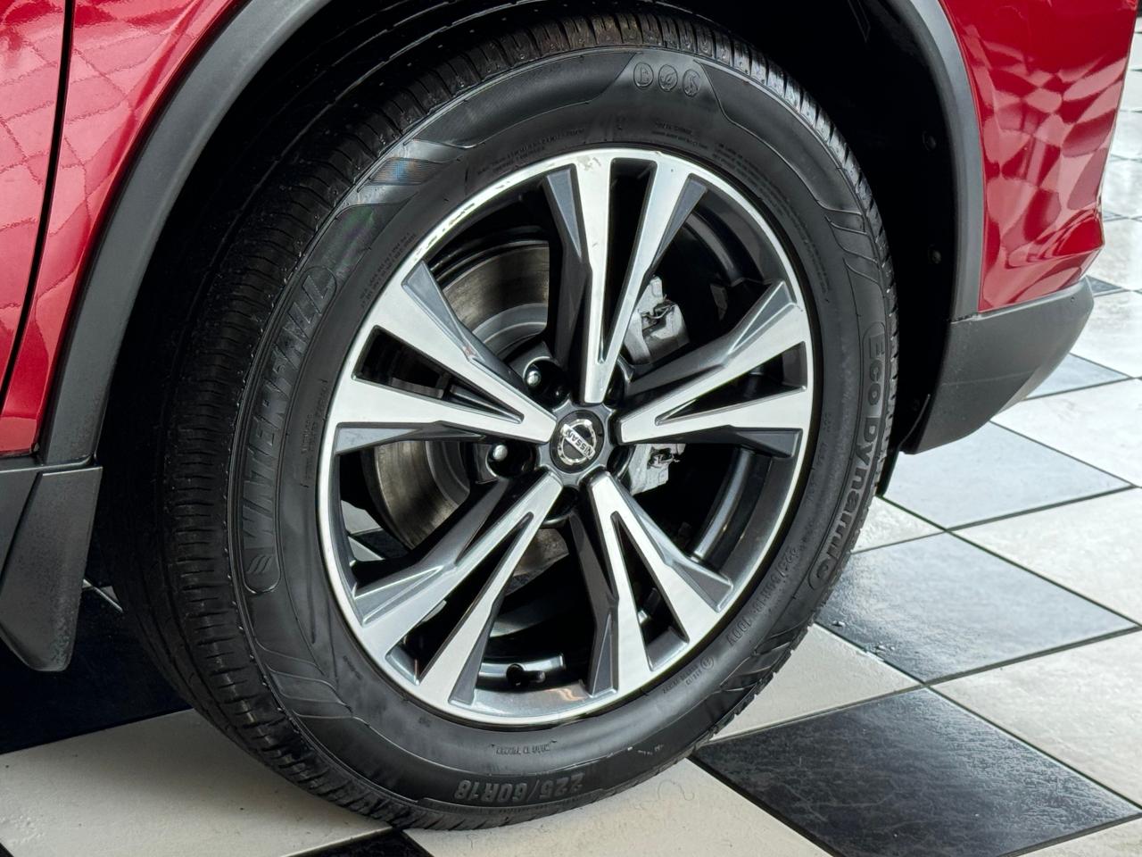 2019 Nissan Rogue SV TECH+Roof+GPS+Adaptive Cruise+LKA+CLEAN CARFAX - Photo #61