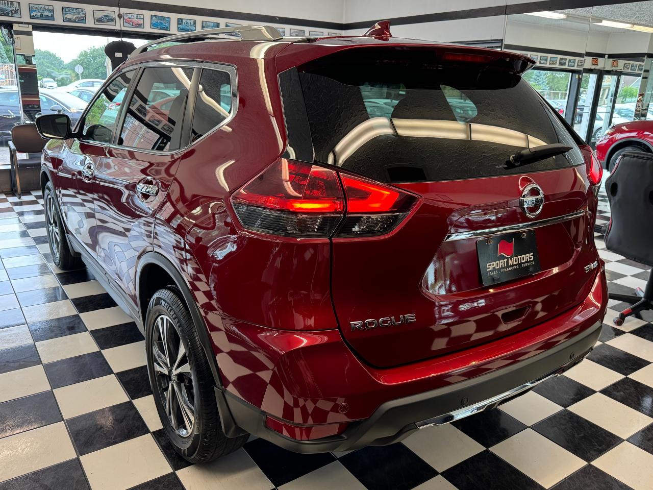 2019 Nissan Rogue SV TECH+Roof+GPS+Adaptive Cruise+LKA+CLEAN CARFAX - Photo #6