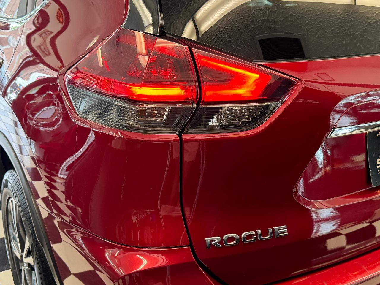 2019 Nissan Rogue SV TECH+Roof+GPS+Adaptive Cruise+LKA+CLEAN CARFAX - Photo #66