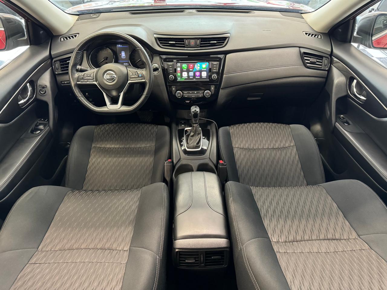 2019 Nissan Rogue SV TECH+Roof+GPS+Adaptive Cruise+LKA+CLEAN CARFAX - Photo #2