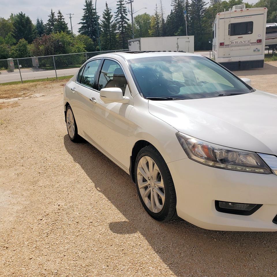 2014 Honda Accord 4dr V6 Auto Touring - Photo #4