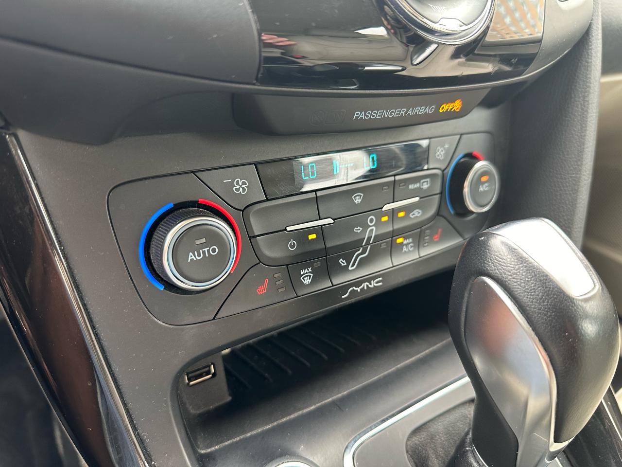 2017 Ford Focus 5dr HB - Photo #9