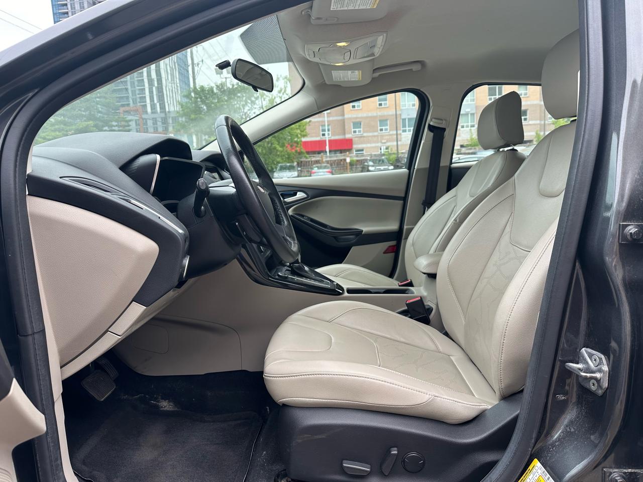 2017 Ford Focus 5dr HB - Photo #6