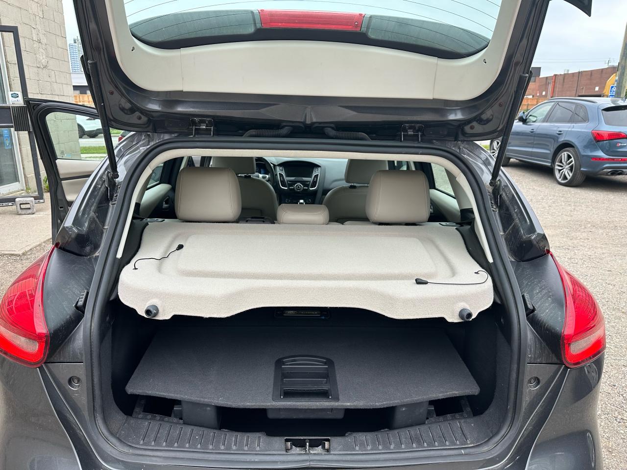 2017 Ford Focus 5dr HB - Photo #12