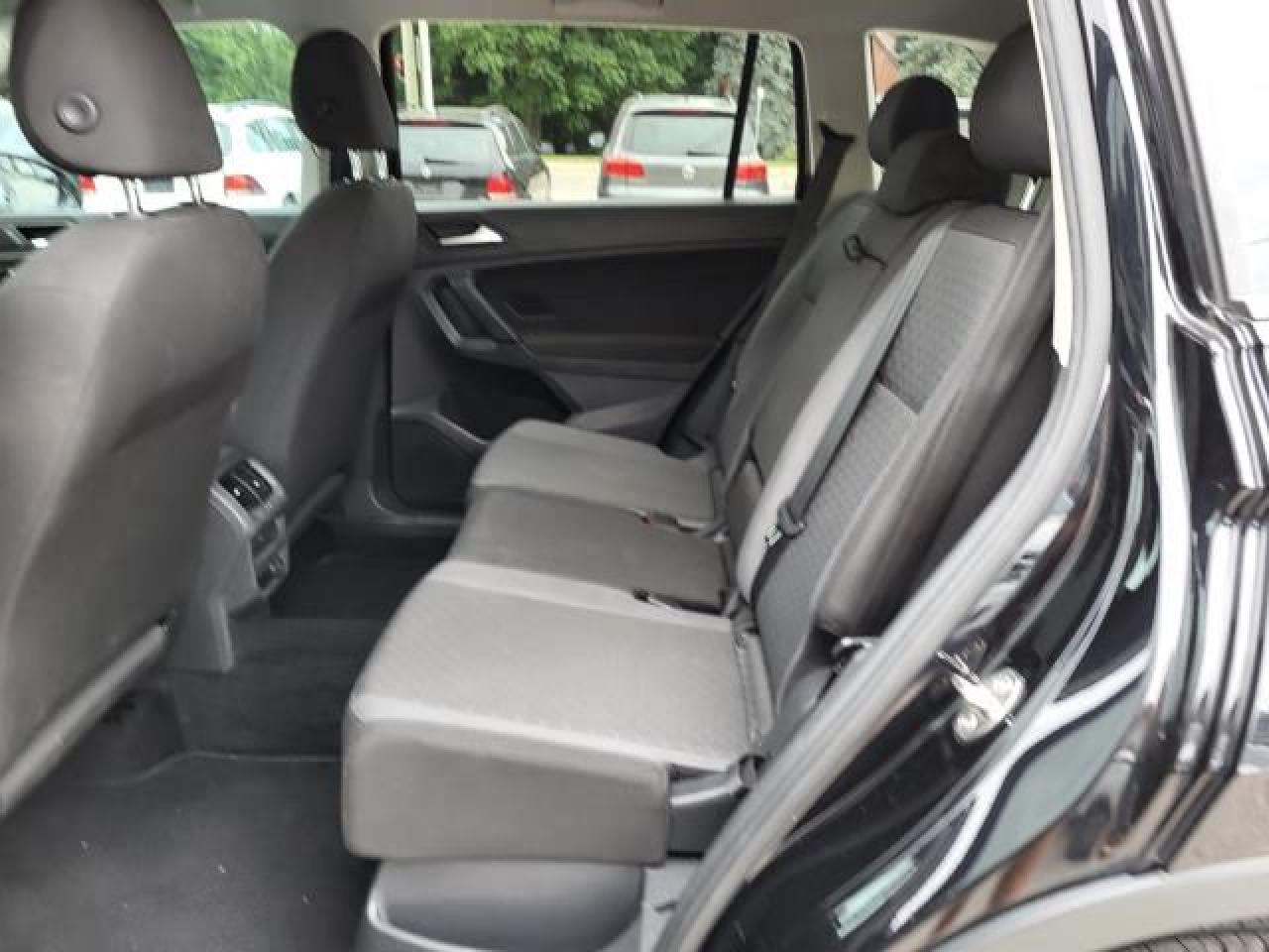2019 Volkswagen Tiguan Trendline Photo15