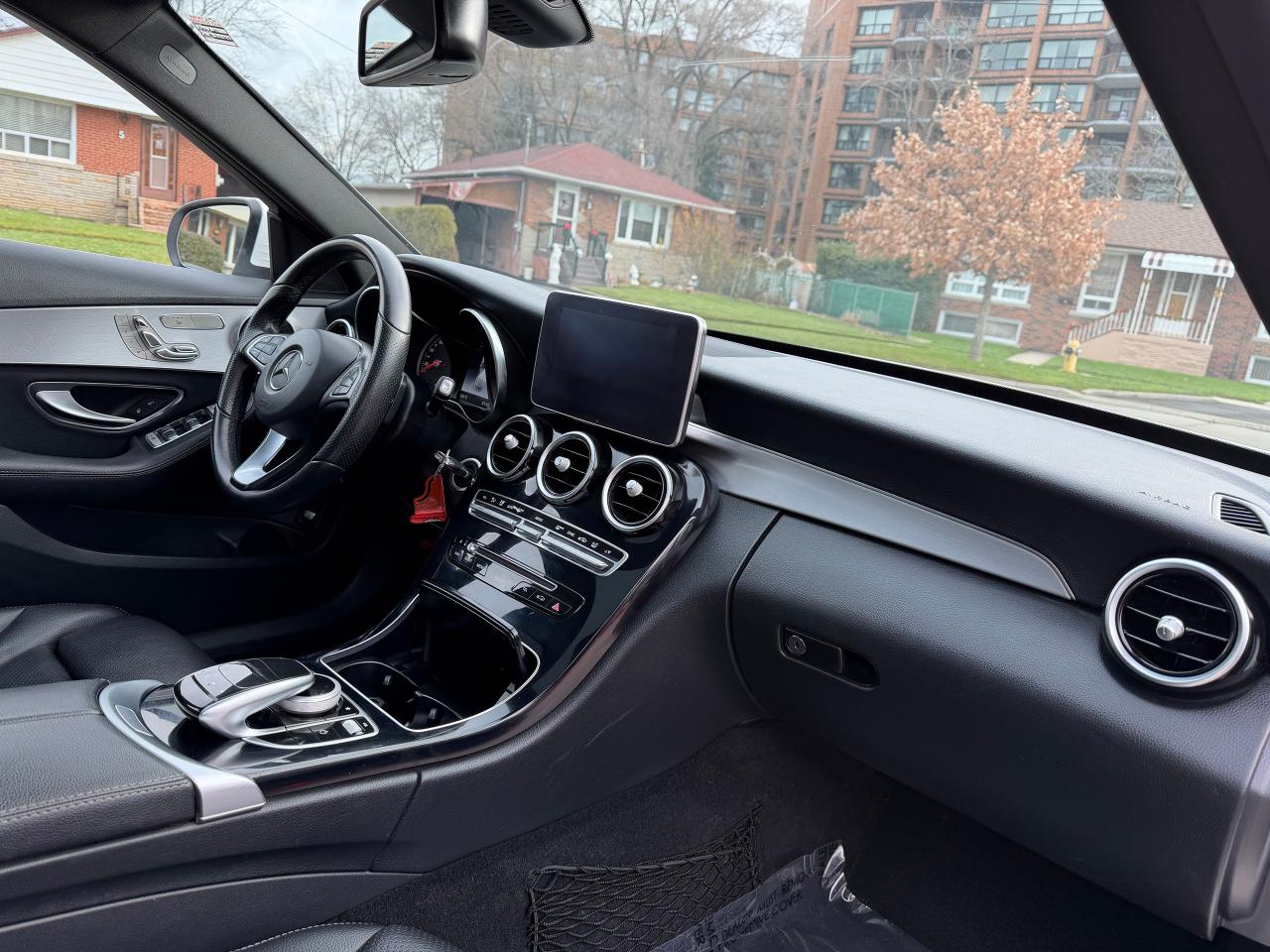2018 Mercedes-Benz C-Class C 300 4MATIC Wagon - Photo #12