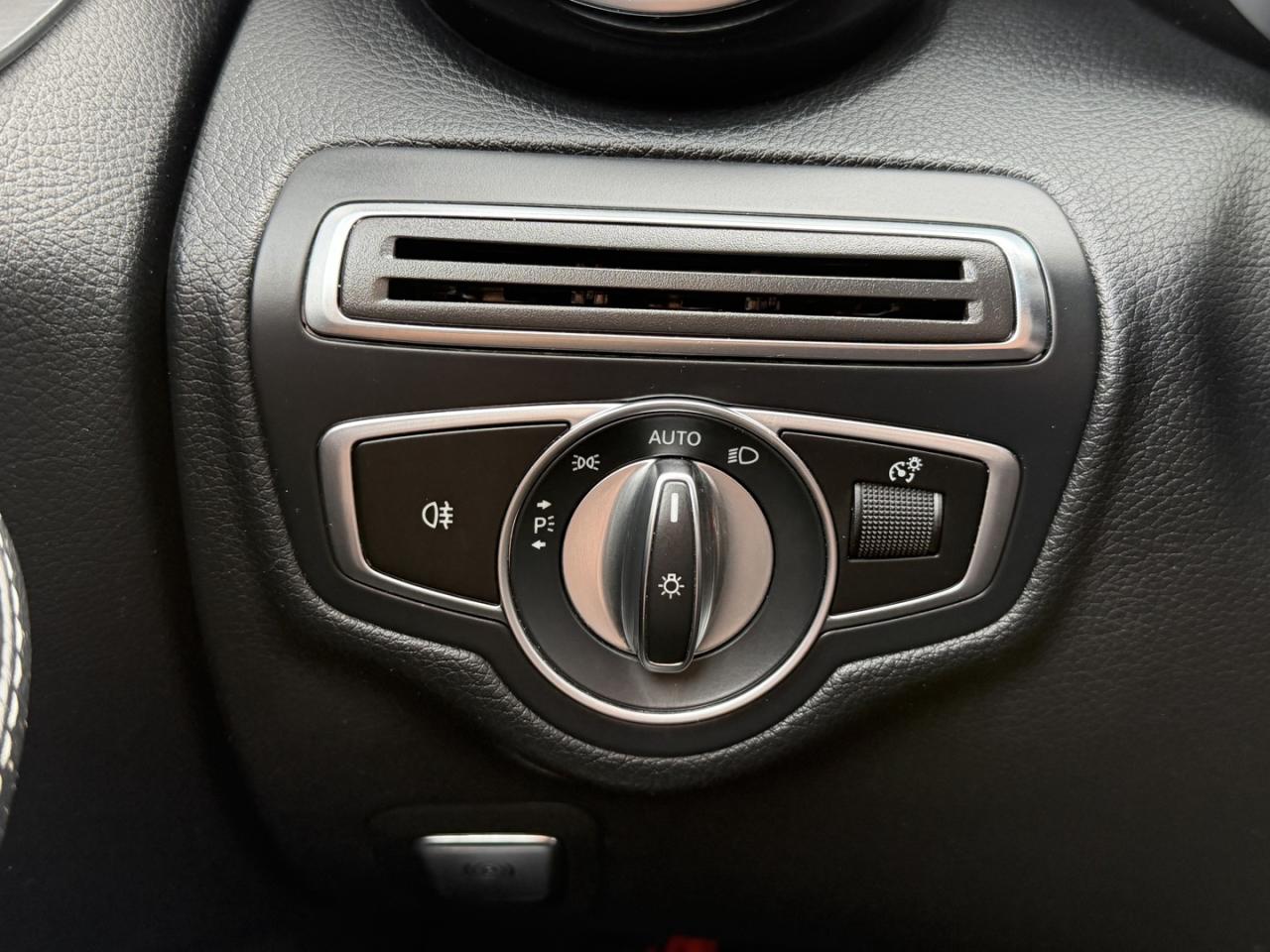 2018 Mercedes-Benz C-Class C300 4Matic Wagon Photo