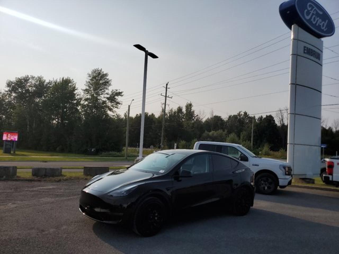 Used 2023 Tesla Model Y BASE for sale in Embrun, ON