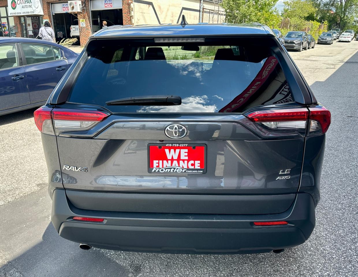 2022 Toyota RAV4 LE AWD Photo4