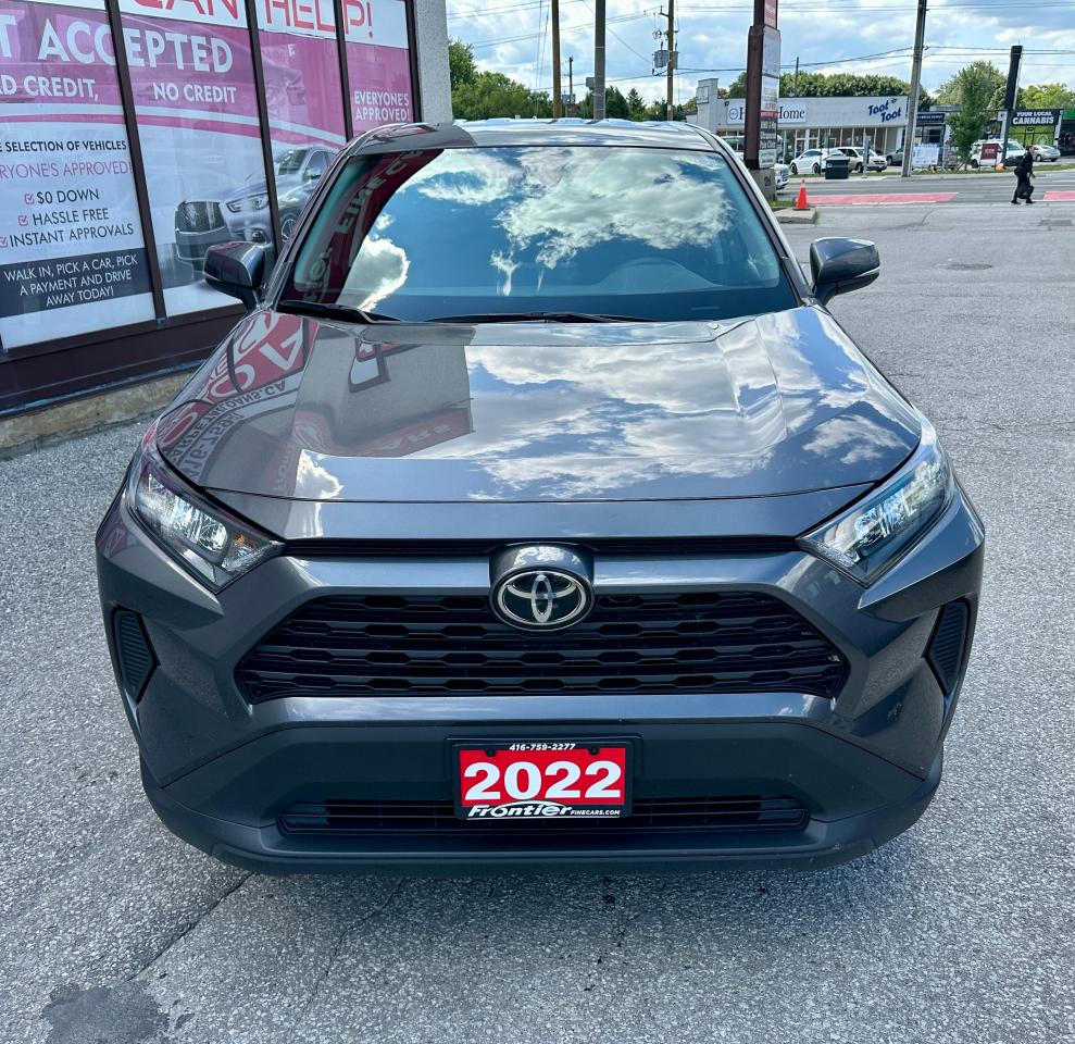 2022 Toyota RAV4 LE AWD Photo2