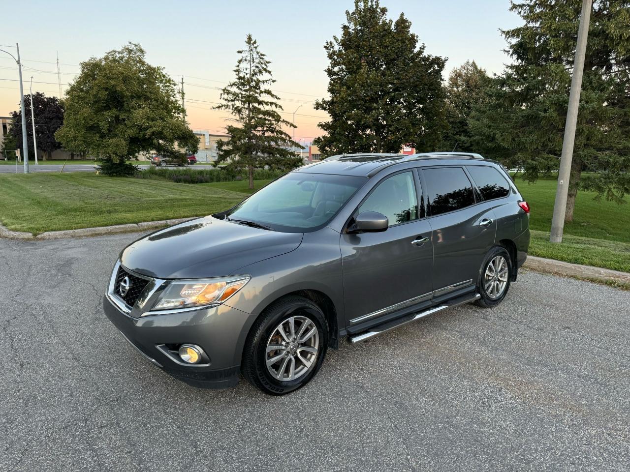 2015 Nissan Pathfinder SL - Photo #15