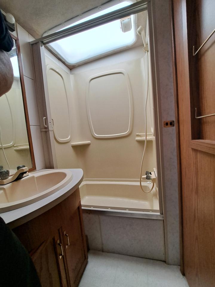 1999 Winnebago Other BRAVE - Photo #12