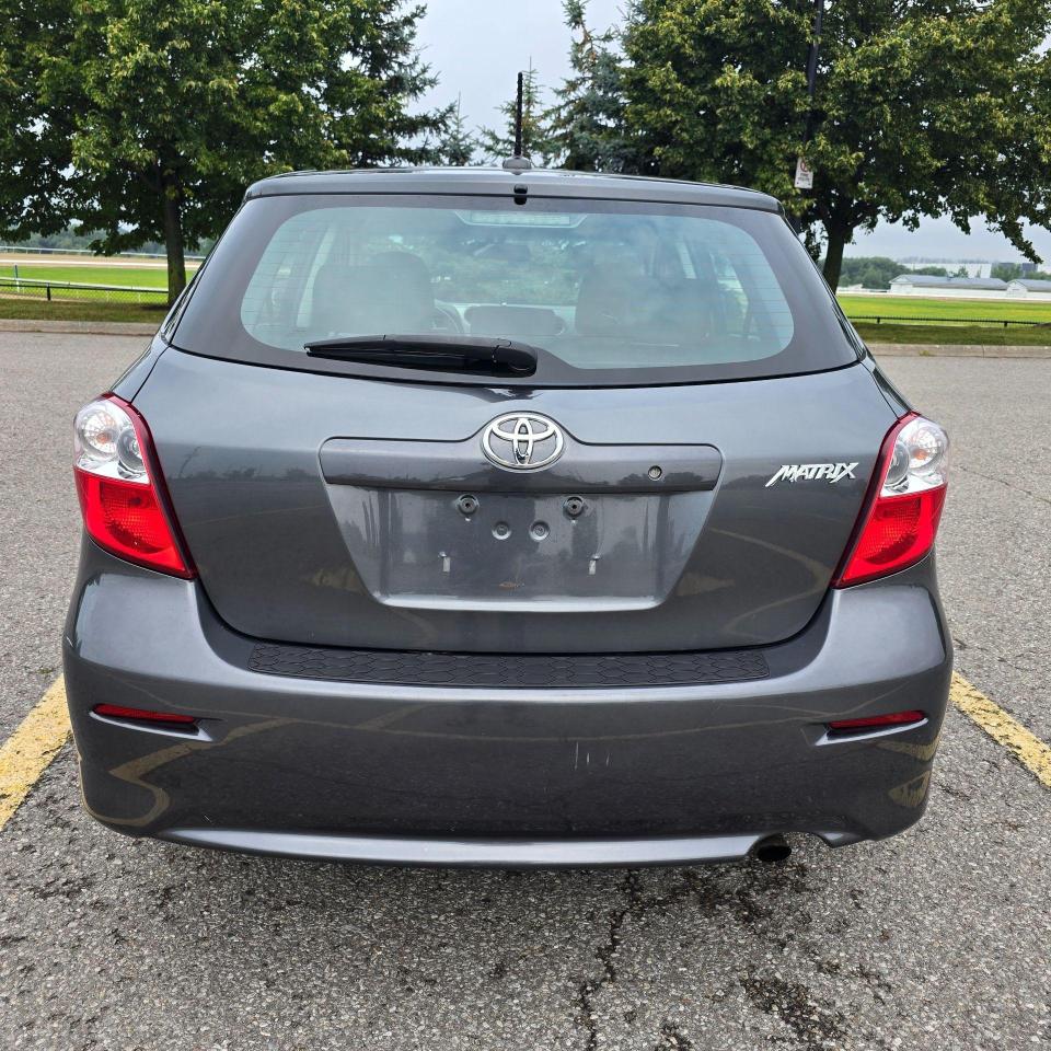 2011 Toyota Matrix 4DR WGN AUTO FWD Photo3