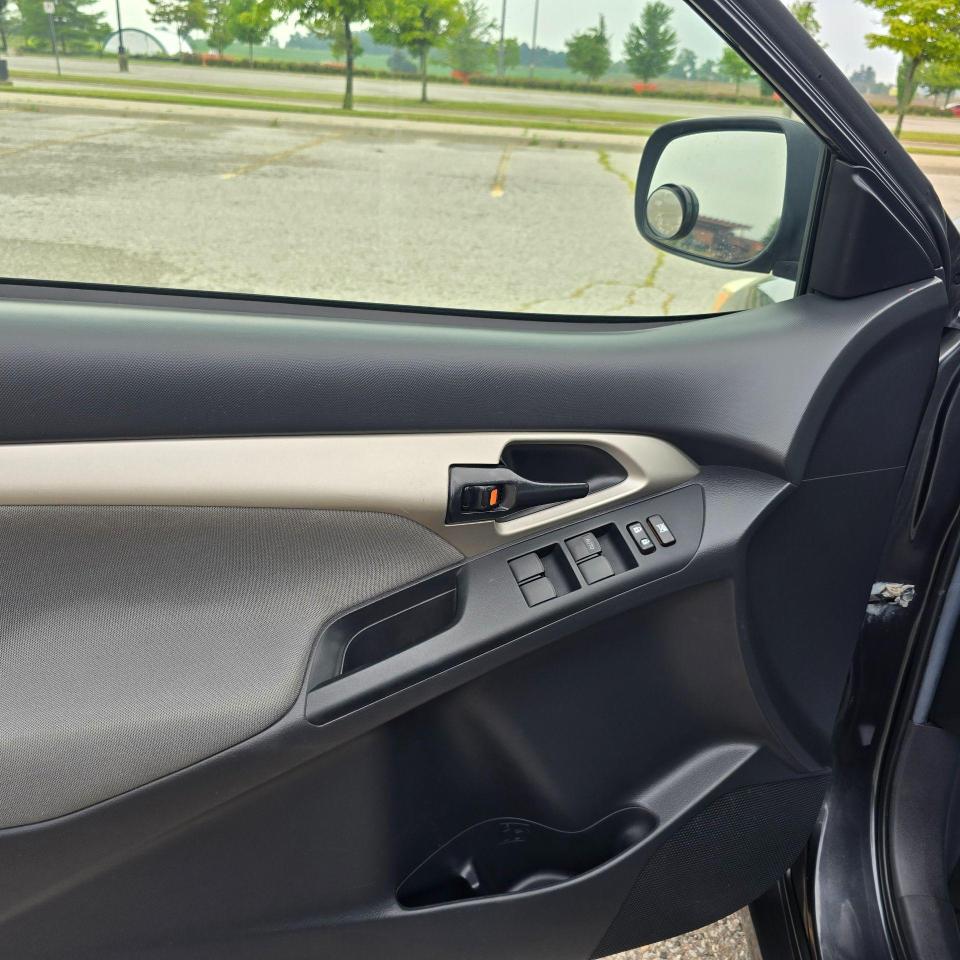 2011 Toyota Matrix 4DR WGN AUTO FWD - Photo #11