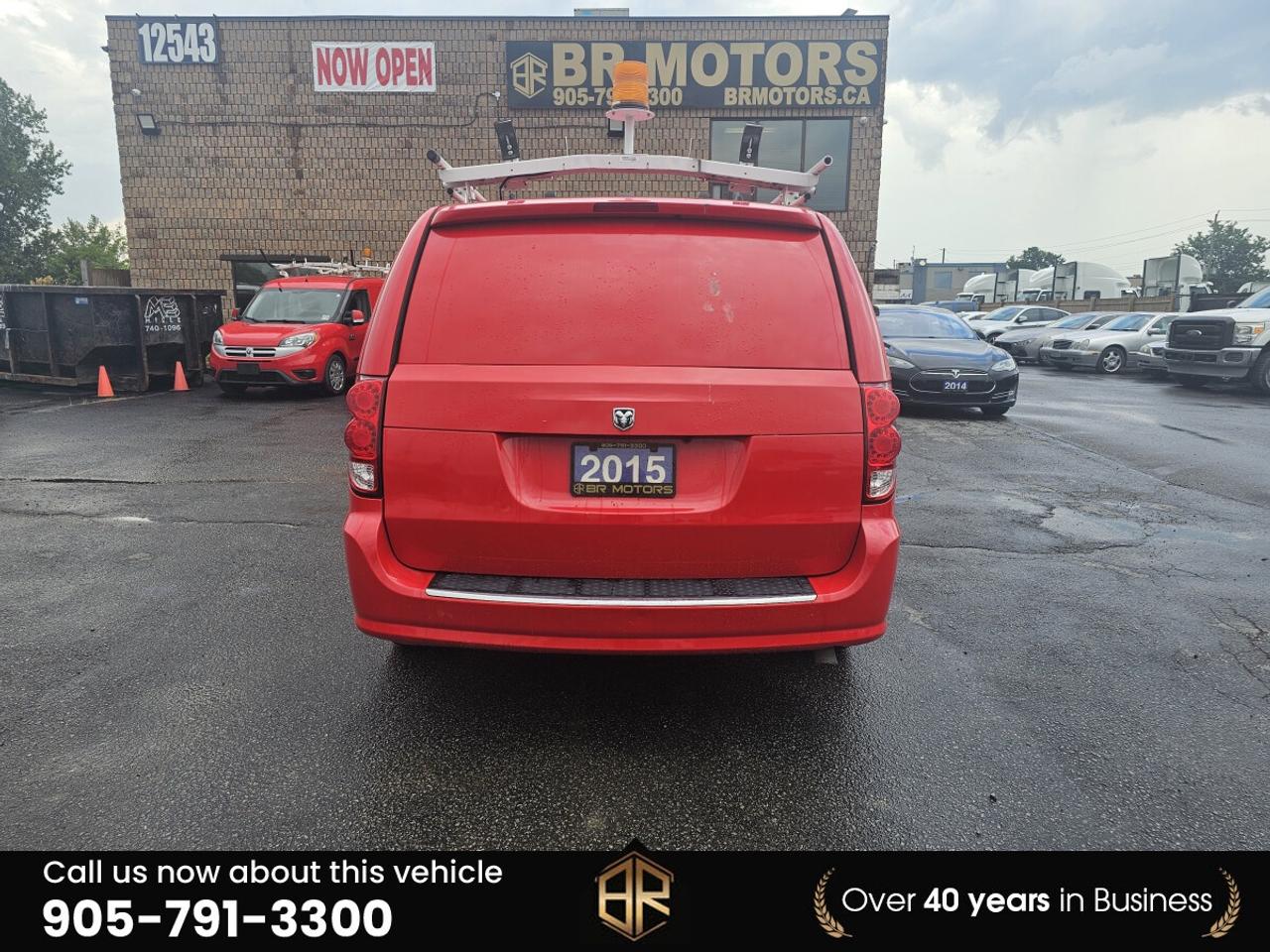 2015 RAM Cargo Van Base | Roof rack | Commercial Van Photo