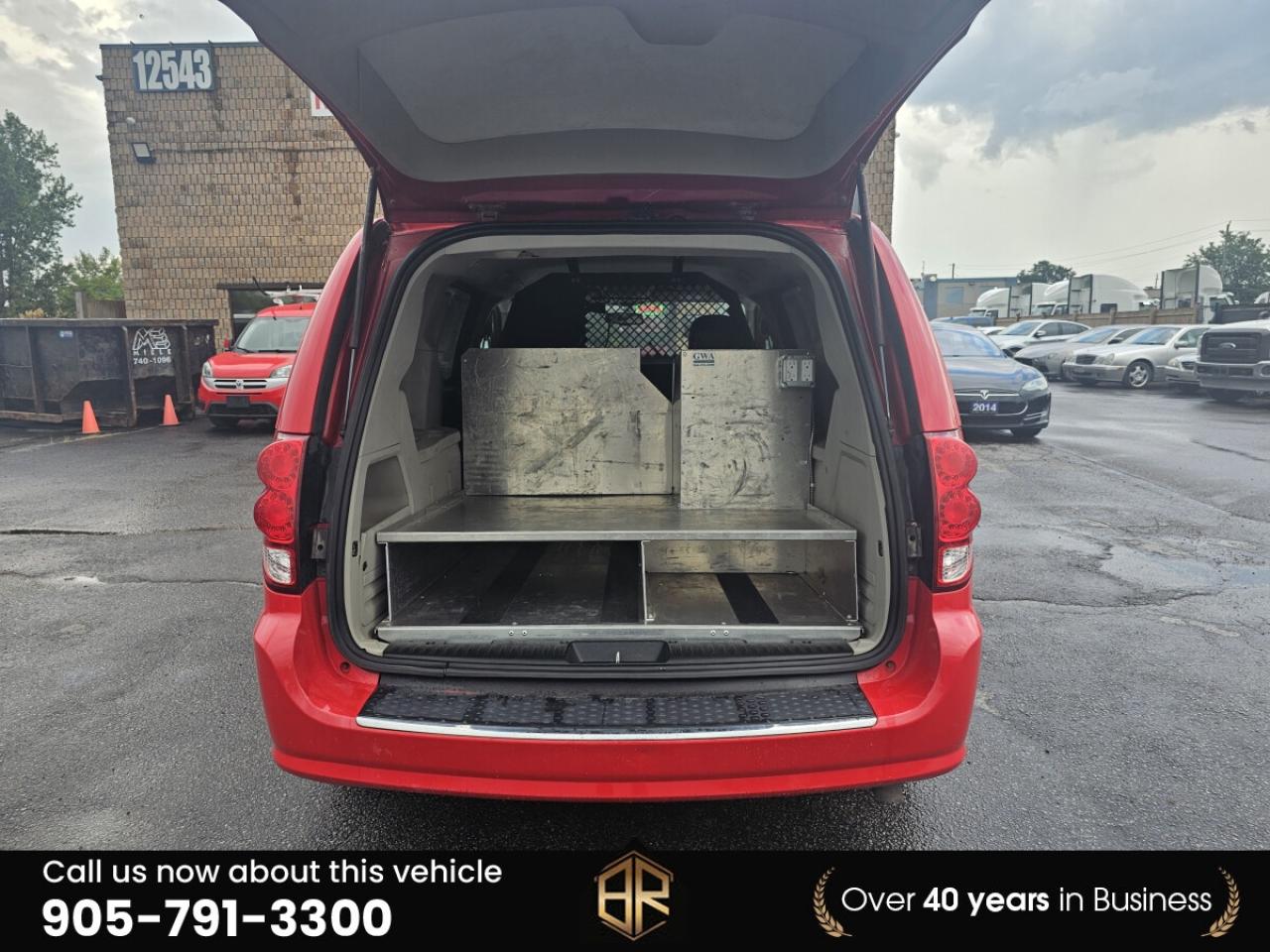 2015 RAM Cargo Van Base | Roof rack | Commercial Van Photo