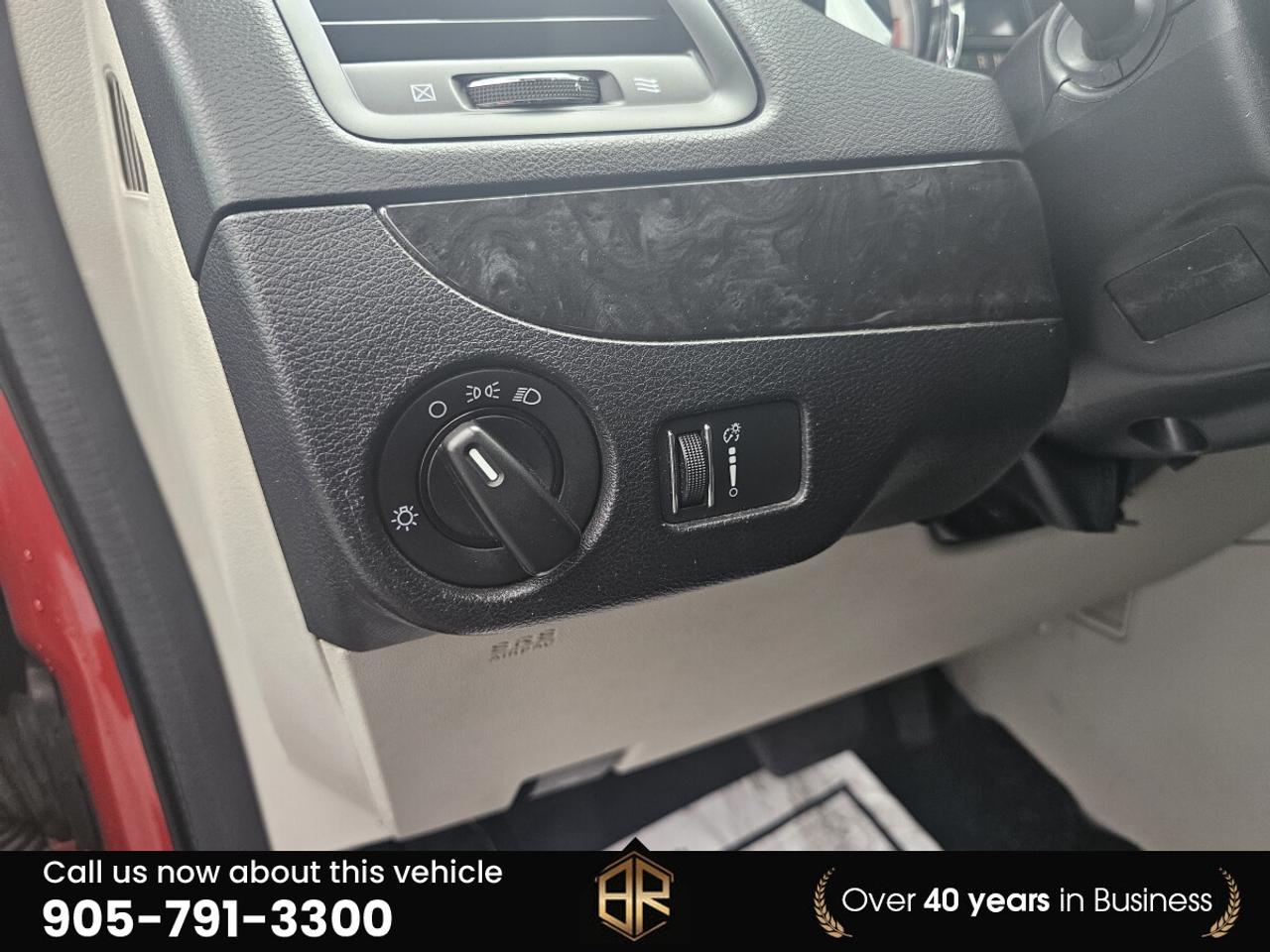 2015 RAM Cargo Van Base | Roof rack | Commercial Van Photo