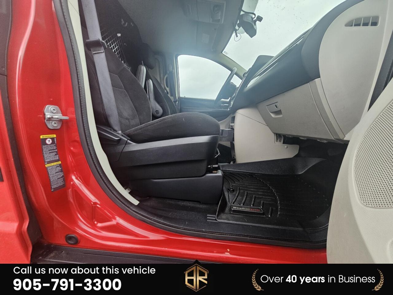 2015 RAM Cargo Van Base | Roof rack | Commercial Van Photo