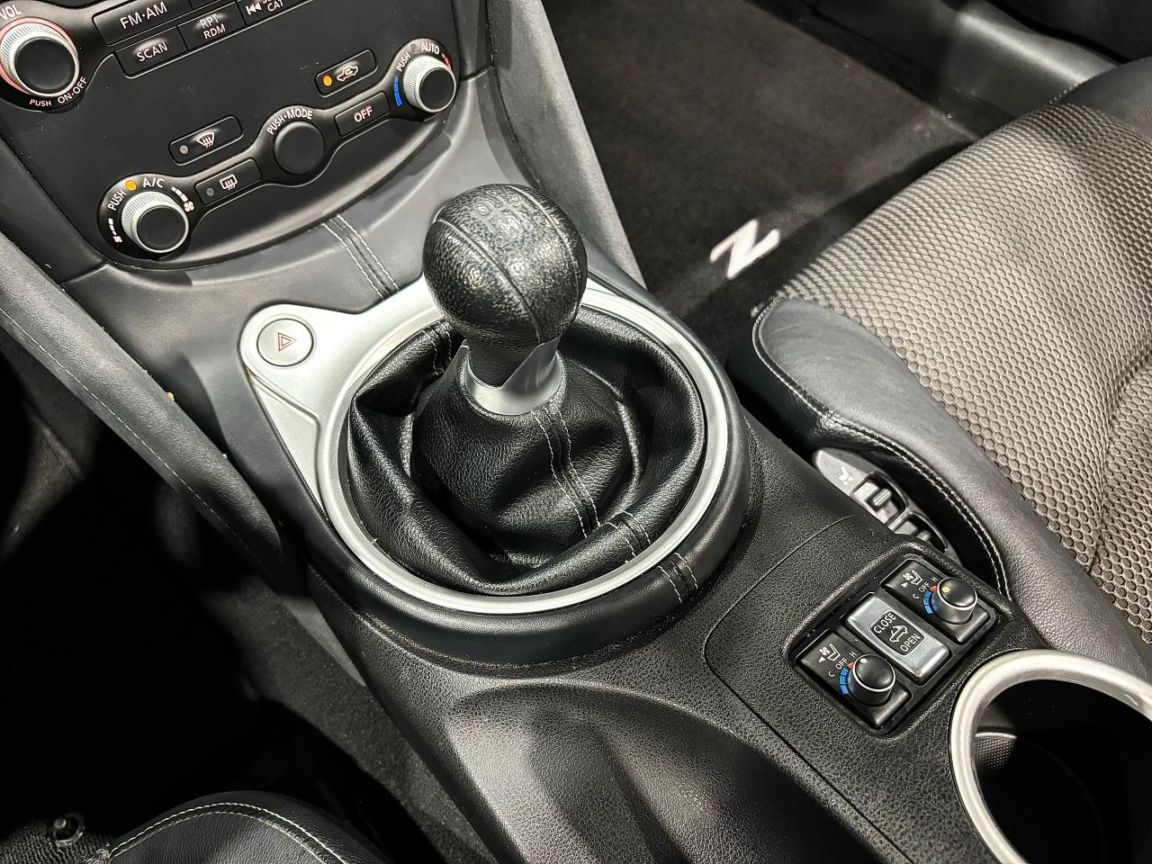 2013 Nissan 370Z TOURING - Photo #17