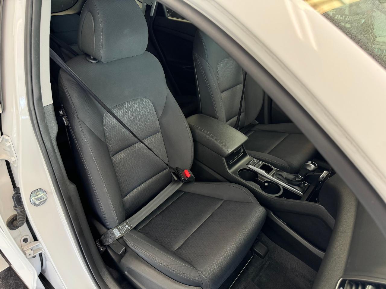 2017 Hyundai Tucson Premium+Camera+Heated Seats+Steering+Blind Spot+AC Photo22