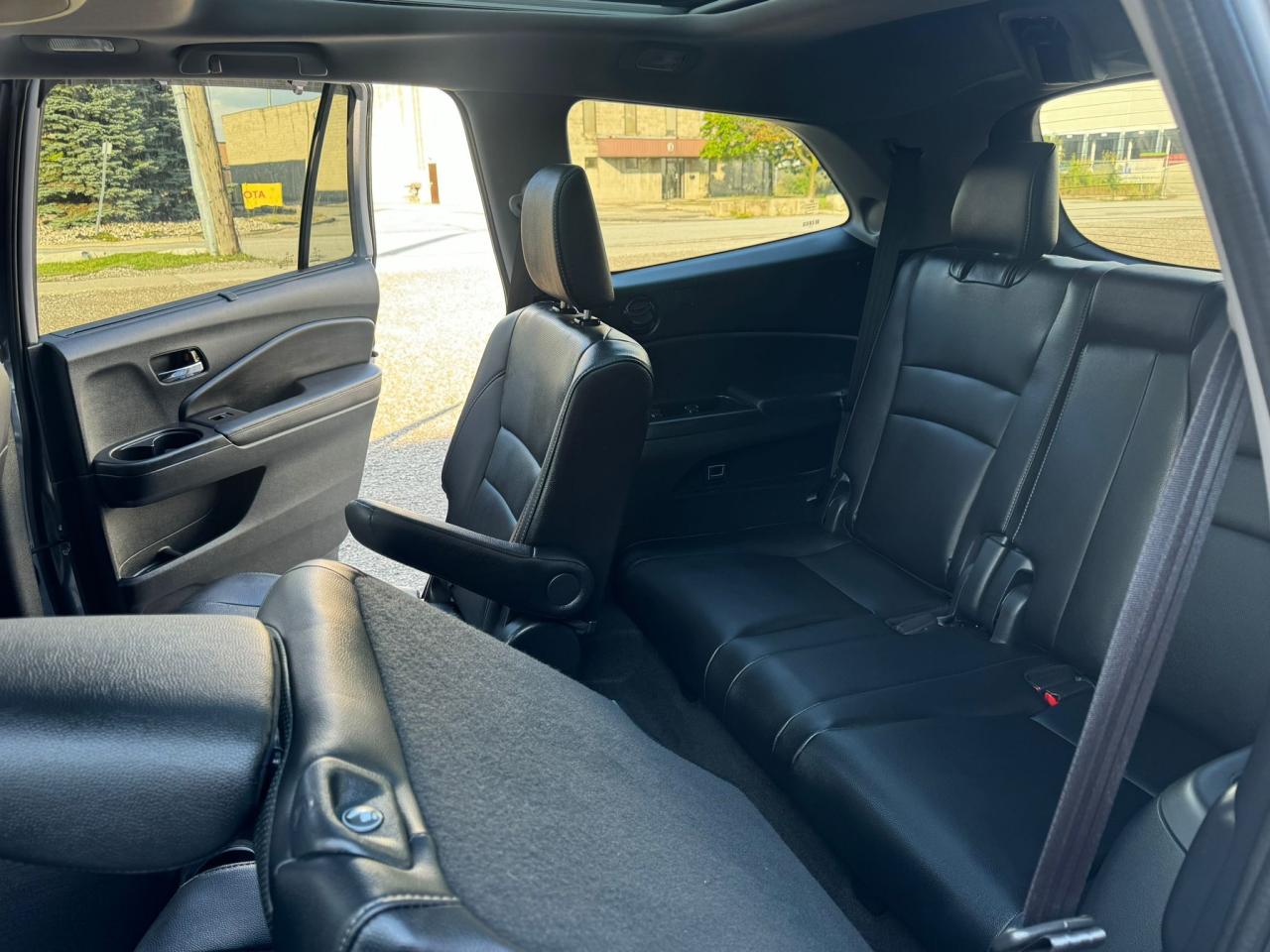 2021 Honda Pilot Touring 7-Passenger - Photo #18