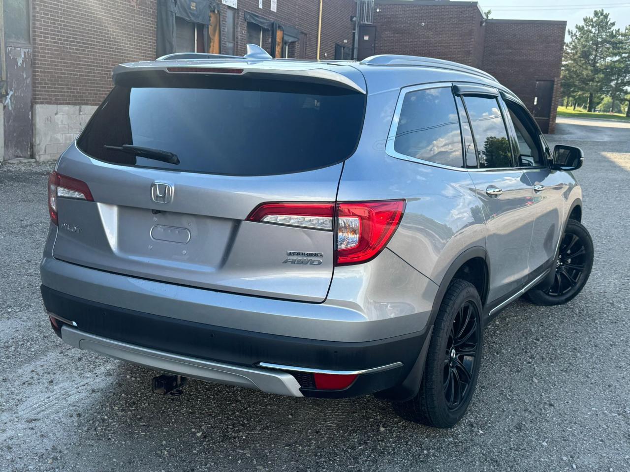 2021 Honda Pilot Touring 7-Passenger - Photo #7