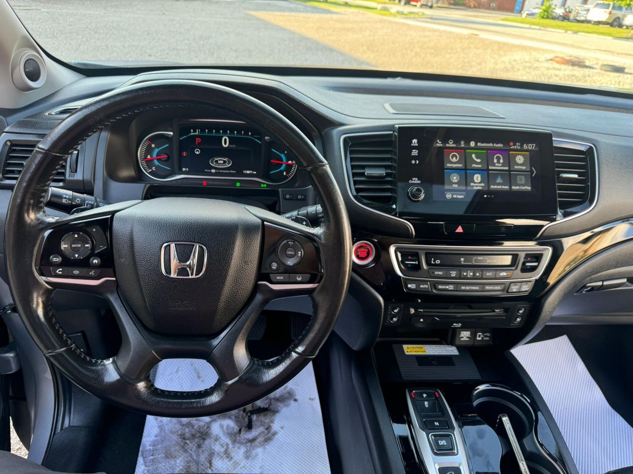 2021 Honda Pilot Touring 7-Passenger - Photo #12