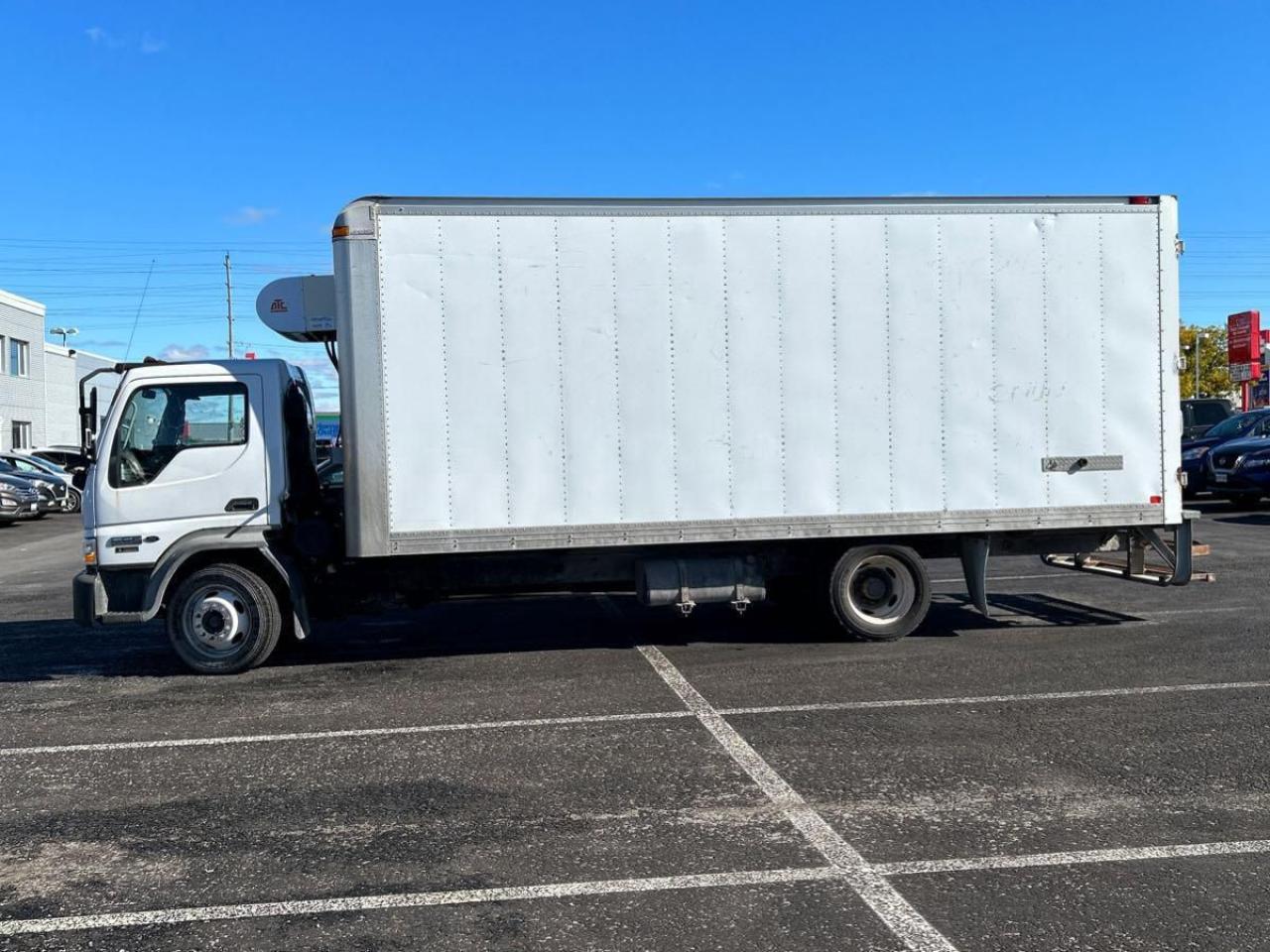 2007 Ford LCF Reg Cab 19,500LB GVWR / ATC Cold Storage Room - Photo #3