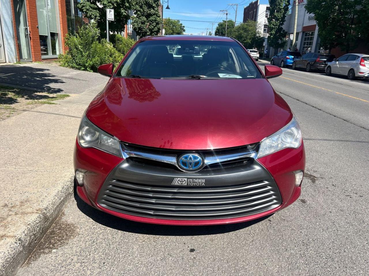 2017 Toyota Camry XLE - Photo #2
