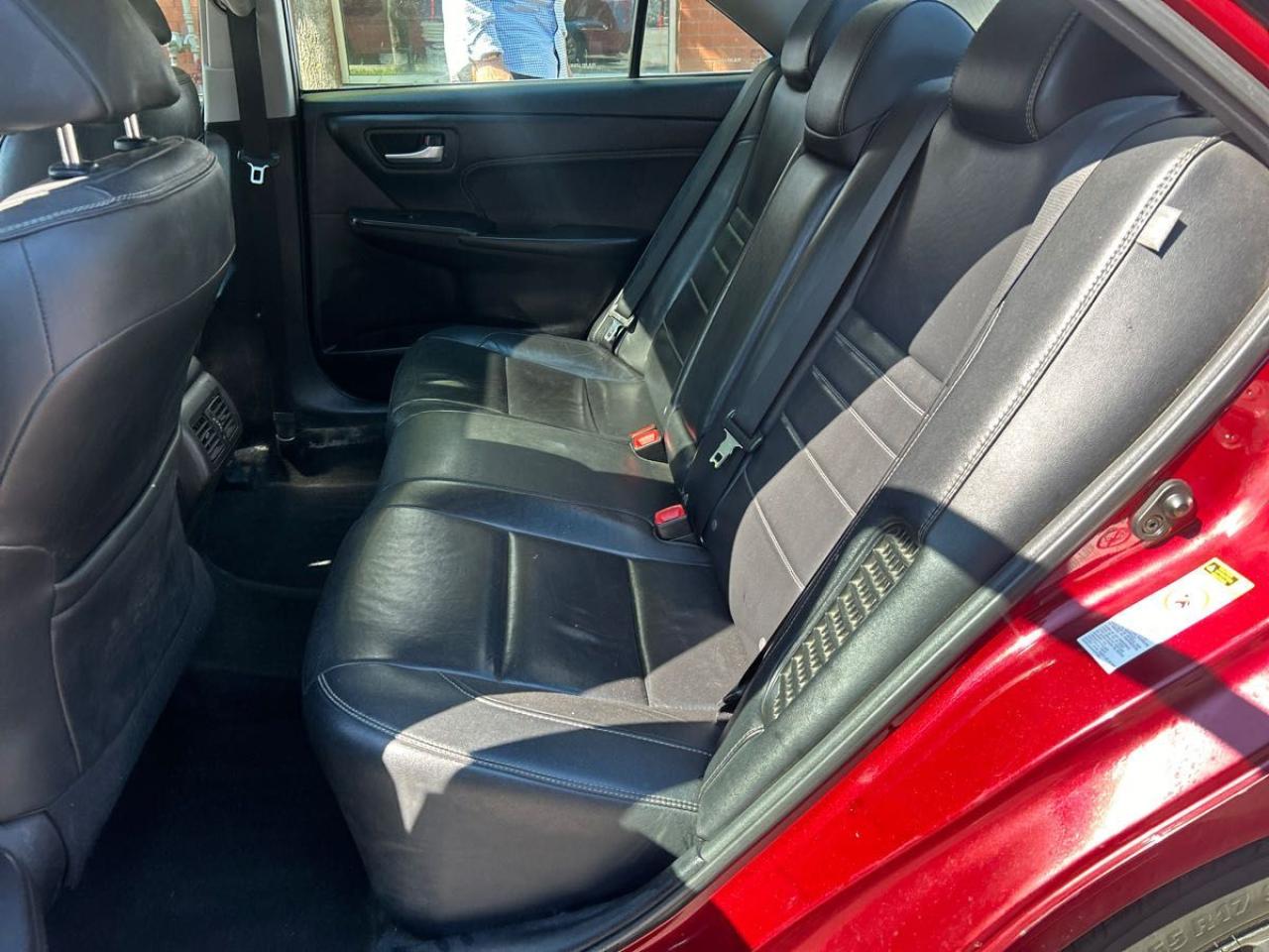 2017 Toyota Camry XLE - Photo #13