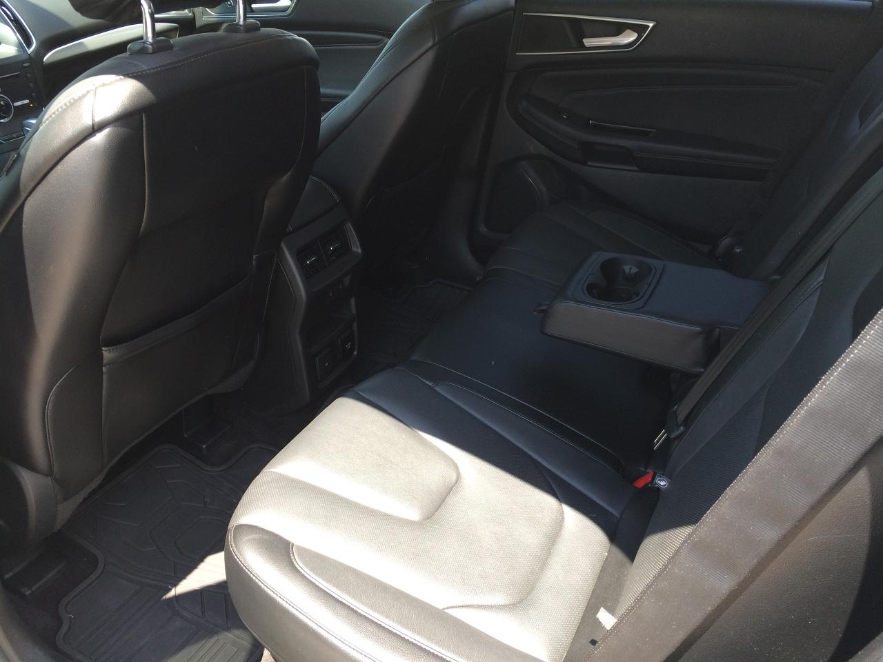 2015 Ford Edge Titanium - Photo #7