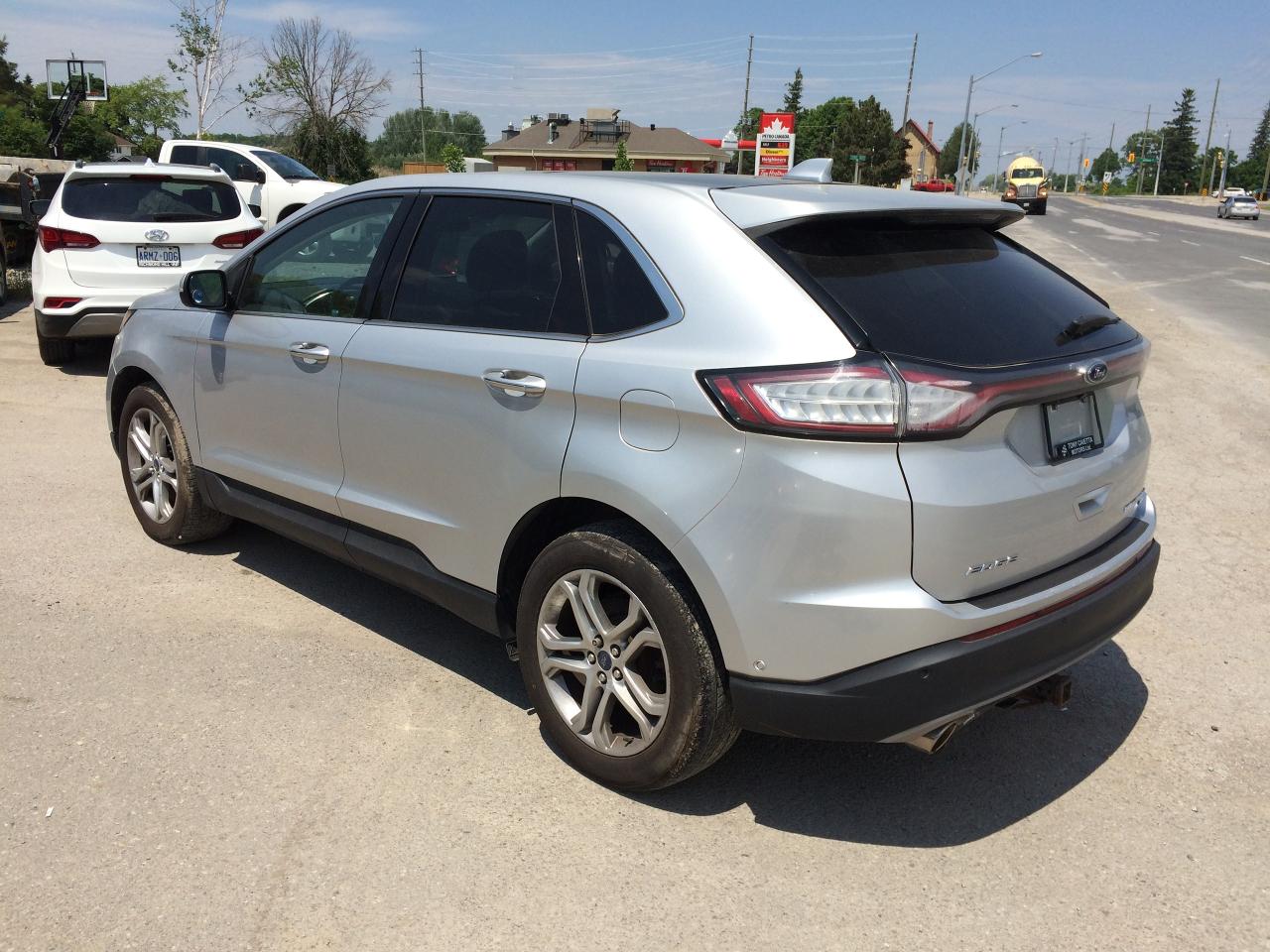 2015 Ford Edge Titanium - Photo #4