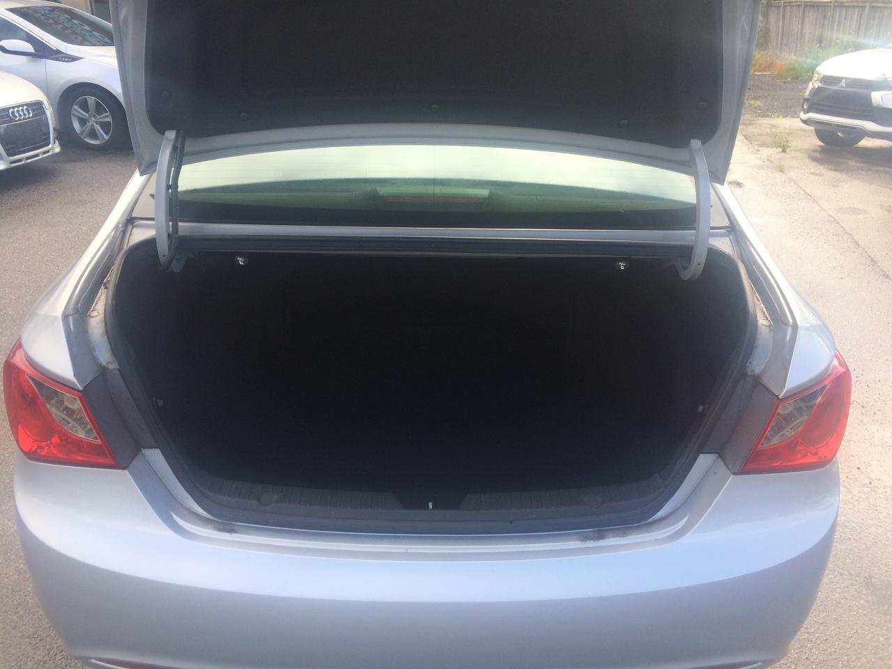 2012 Hyundai Sonata GLS - Photo #10