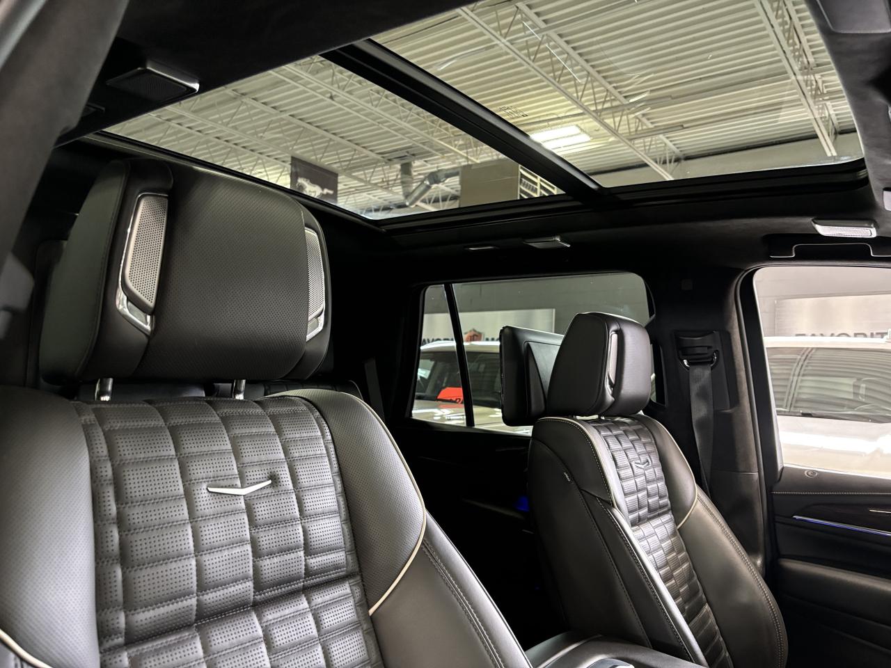 2023 Cadillac Escalade Sport Platinum|AWD|NO LUX TAX|DUALDVD|SUPERCRUISE| - Photo #21